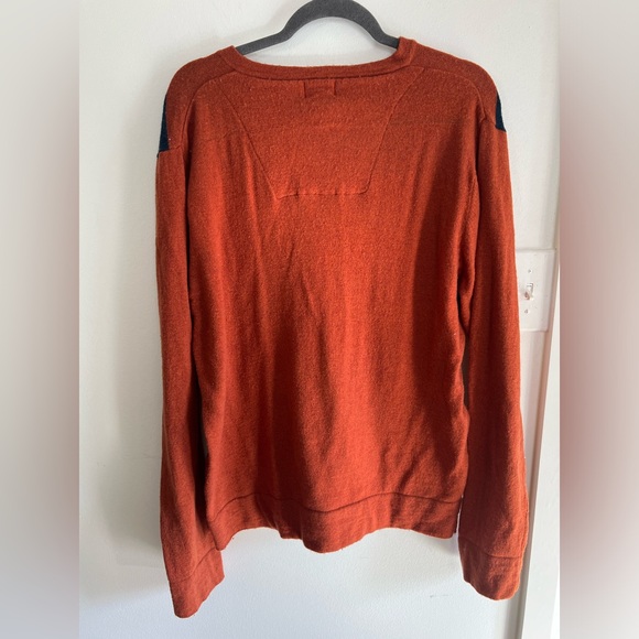 Men’s old navy sweater size L - Picture 3 of 5